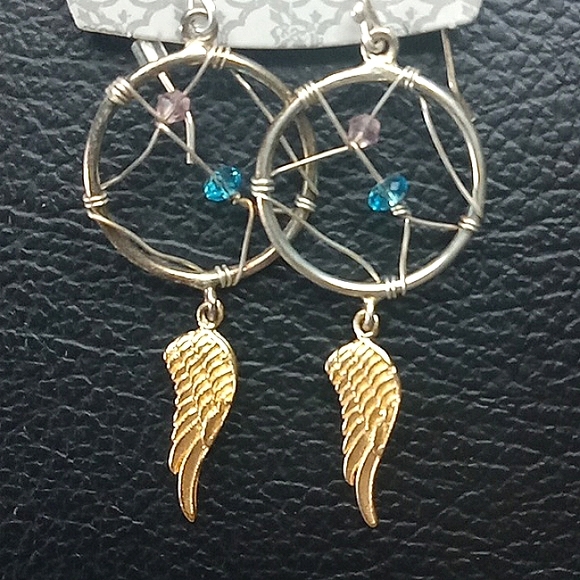 New World Market Golden Angel Wings Silver Dreamcatcher Women's Earrings - Picture 2 of 4